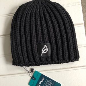 NWT P’tula Black Knit Beanie